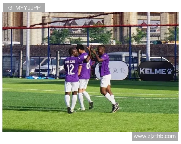 赛后复盘：成都足球队与杭州足球队在团队协作中的表现分析与启示