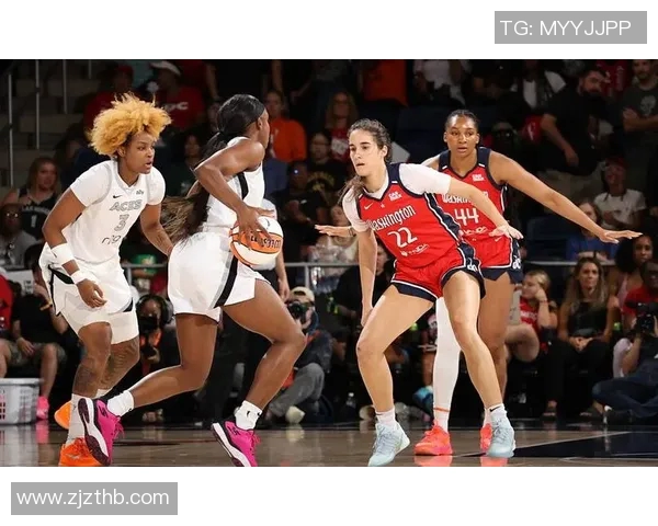 2018年WNBA季后赛狂热队与自由队激战回顾与精彩瞬间分析