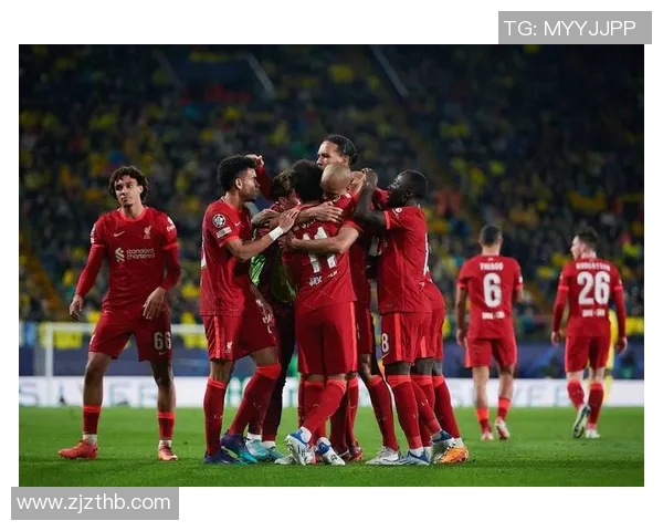 曼联与利物浦下半场激战回顾双方精彩表现与战术较量分析 曼联与利物浦下半场激战回顾双方精彩表现与战术较量分析