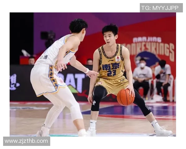 吴冠希的篮球之路:从青涩新星到CBA赛场的闪耀之星 吴冠希的篮球之路:从青涩新星到CBA赛场的闪耀之星