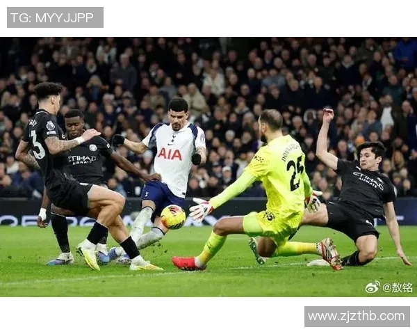 曼城与热刺对决裁判表现分析及争议判罚回顾