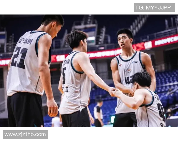 深入分析深圳滑板队防守策略与战术特点的专业解读 深入分析深圳滑板队防守策略与战术特点的专业解读