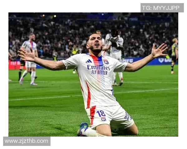 里昂与曼城精彩对决视频回顾11月28日赛事亮点分析