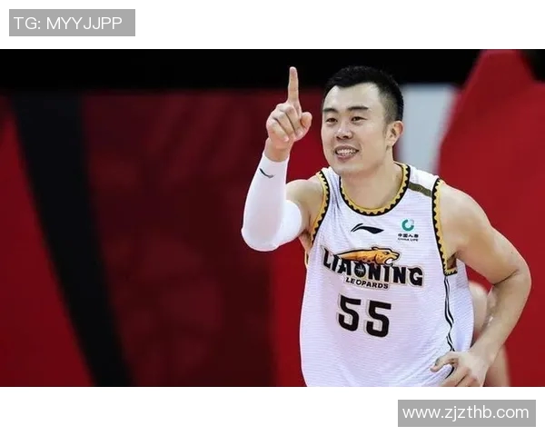 韩德君：从篮球新星到中国男篮的中流砥柱，见证荣耀与挑战的传奇之路